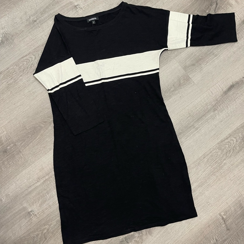 Express Black and White Sheath Dress Long Sleeve Raglan